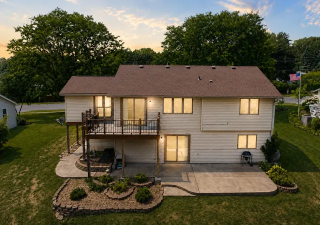 Photo 1 of Sale Pending at 15117 Chicago Ave, Burnsville, MN 55306 | MLS# 7123331 | Listing updated on 2026-08-23