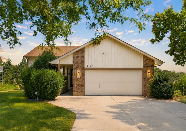 Photo 4 of Sale Pending at 15117 Chicago Ave, Burnsville, MN 55306 | MLS# 7123331 | Listing updated on 2026-08-23