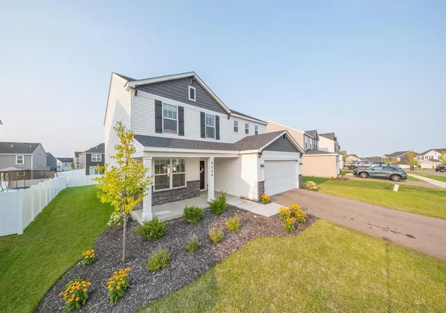Photo 3 of Single family home for sale at 6254 Highland Hills Ln S, Cottage Grove, MN 55016 | MLS# 7123335 | Listing updated on 2026-10-02