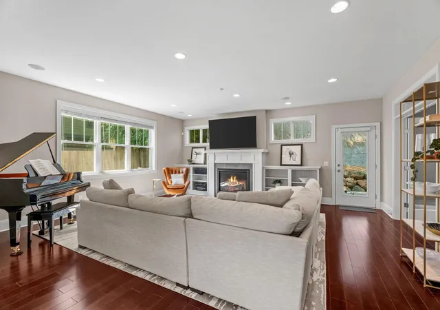 3rd image of 4516 Chowen Ave S, Minneapolis, MN 55410 | MLS# 7123342