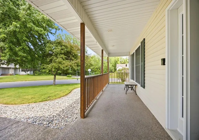 Photo 3 of Single family home for sale at 955 Park Dr, Belle Plaine, MN 56011 | MLS# 7123352 | Listing updated on 2026-08-09
