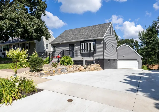 Photo 1 of Single family home for sale at 4025 7th Place Nw, Rochester, MN 55901 | MLS# 7123358 | Listing updated on 2026-09-19