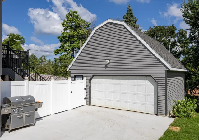 Photo 3 of Single family home for sale at 4025 7th Place NW, Rochester, MN 55901 | MLS# 7123358 | Listing updated on 2026-09-19