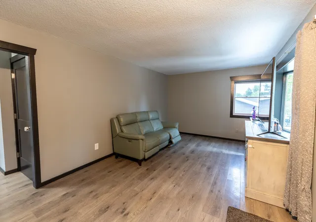 Photo 4 of Single family home for sale at 4025 7th Place NW, Rochester, MN 55901 | MLS# 7123358 | Listing updated on 2026-09-19
