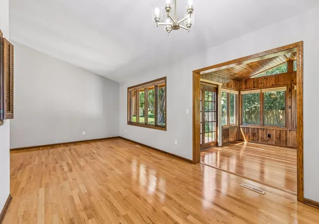 Photo 4 of Single family home for sale at 10000 31st Avenue N, Minneapolis, MN 55441 | MLS# 7123362 | Listing updated on 2026-08-27