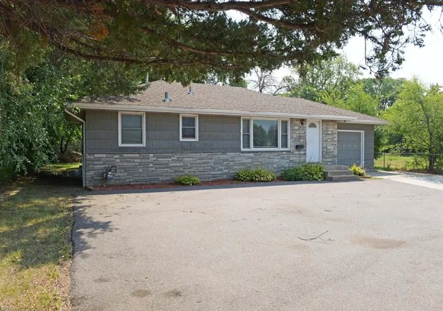 Photo 3 of Single family home for sale at 6206 Brooklyn Blvd, Minneapolis, MN 55429 | MLS# 7123367 | Listing updated on 2026-08-07
