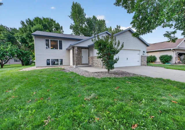 Photo 1 of Single family home for sale at 108 Celestine Cir, Mankato, MN 56001 | MLS# 7123371 | Listing updated on 2026-08-11