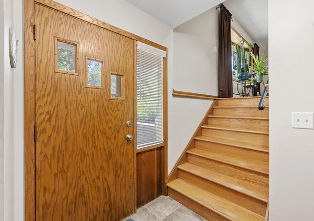 Photo 3 of Sale Pending at 11100 Schoolcraft Rd, Burnsville, MN 55337 | MLS# 7123380 | Listing updated on 2026-08-30
