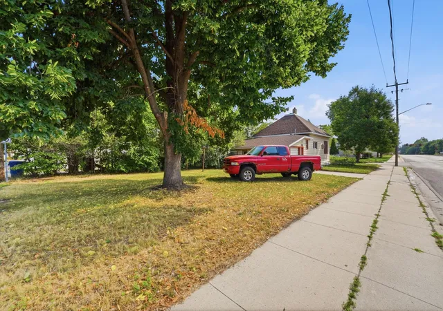 Photo 14 of Single family home for sale at 301 19th Avenue N, Saint Cloud, MN 56303 | MLS# 7123400 | Listing updated on 2026-09-02