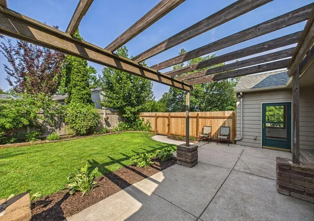 Photo 2 of Single family home for sale at 542 3rd Avenue, Excelsior, MN 55331 | MLS# 7123402 | Listing updated on 2026-09-12