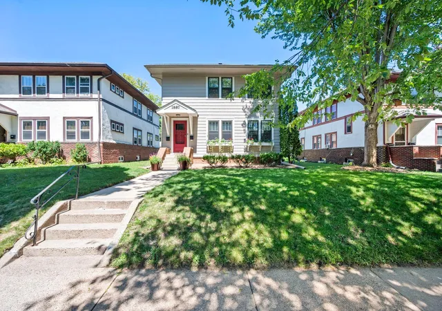 Photo 3 of Sale Pending at 1887 Saint Clair Ave, Saint Paul, MN 55105 | MLS# 7123404 | Listing updated on 2026-08-24