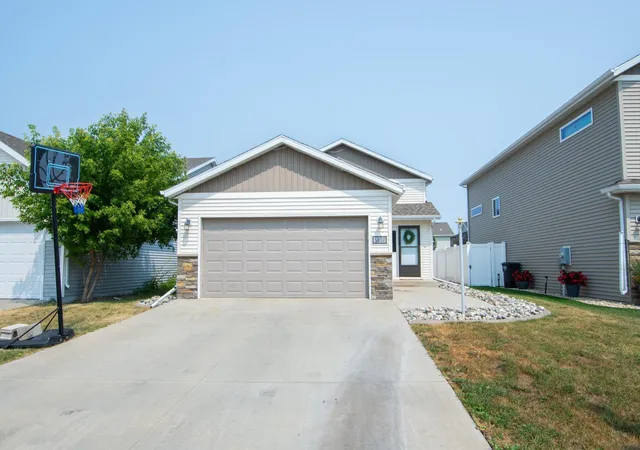 Photo 1 of Single family home for sale at 5837 58th Avenue S, Fargo, ND 58104 | MLS# 7123414 | Listing updated on 2026-09-22