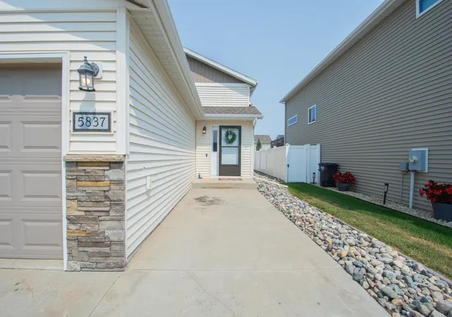 Photo 3 of Single family home for sale at 5837 58th Avenue S, Fargo, ND 58104 | MLS# 7123414 | Listing updated on 2026-09-22