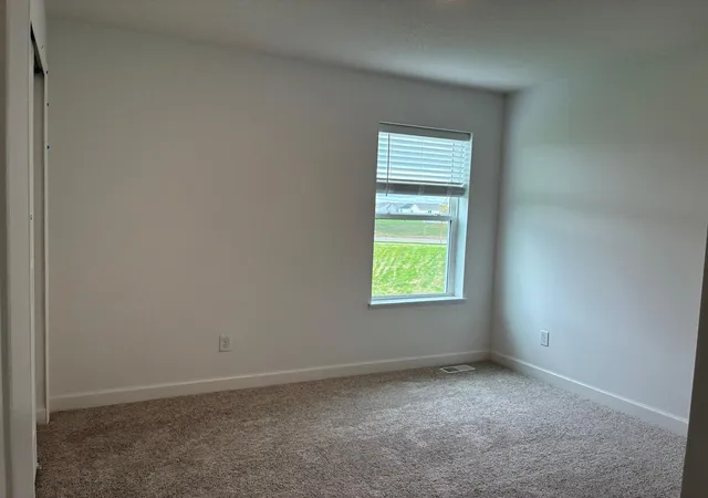 Photo 4 of Single family home for sale at 7690 109th Street S, Cottage Grove, MN 55016 | MLS# 7123417 | Listing updated on 2026-09-21