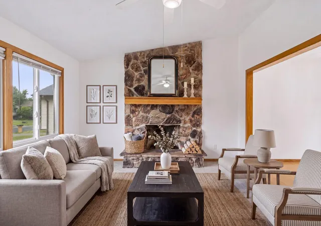3rd image of 11843 Marigold St Nw, Minneapolis, MN 55433 | MLS# 7123420