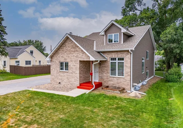 Photo 3 of Single family home for sale at 7520 Portland Ave S, Minneapolis, MN 55423 | MLS# 7123452 | Listing updated on 2026-09-19