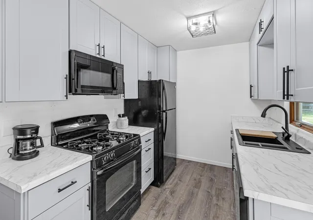 Photo 4 of Single family home for sale at 6678 166th Street W, Rosemount, MN 55068 | MLS# 7123456 | Listing updated on 2026-09-04