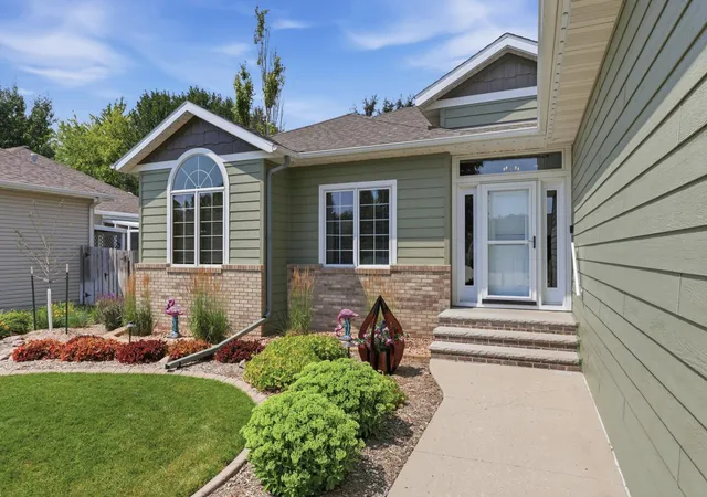 Photo 3 of Sale Pending at 2040 Ruxton Ct, West Fargo, ND 58078 | MLS# 7123457 | Listing updated on 2026-08-22