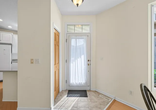 Photo 3 of Single family home for sale at 8808 Preserve Trl, Savage, MN 55378 | MLS# 7123459 | Listing updated on 2026-09-19