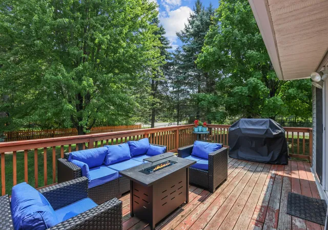 1st image of 7600 Palomino Ln, Circle Pines, MN 55014 | MLS# 7123508