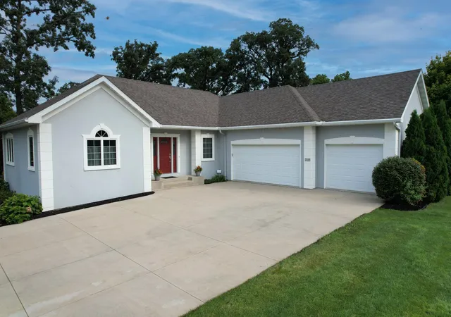 Photo 1 of Single family home for sale at 2449 Sand Trap Ln Se, Rochester, MN 55904 | MLS# 7123513 | Listing updated on 2026-09-04