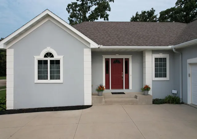 Photo 2 of Single family home for sale at 2449 Sand Trap Ln Se, Rochester, MN 55904 | MLS# 7123513 | Listing updated on 2026-09-04