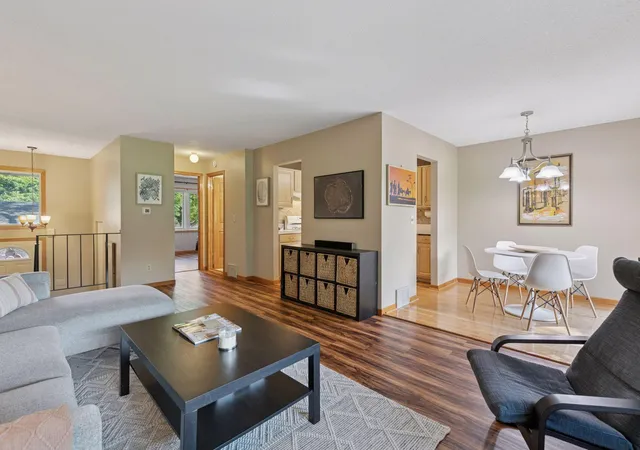 Photo 5 of Single family home for sale at 146 River Woods Ln, Burnsville, MN 55337 | MLS# 7123514 | Listing updated on 2026-08-13