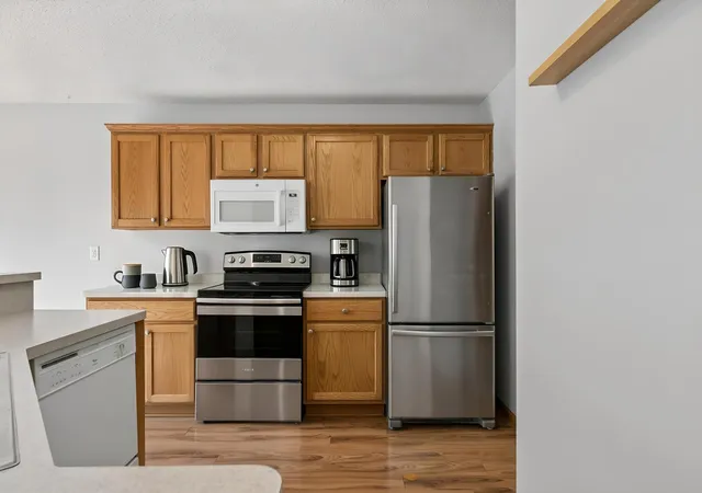 5th image of 3507 Goodwin Ave N, Saint Paul, MN 55128 | MLS# 7123515