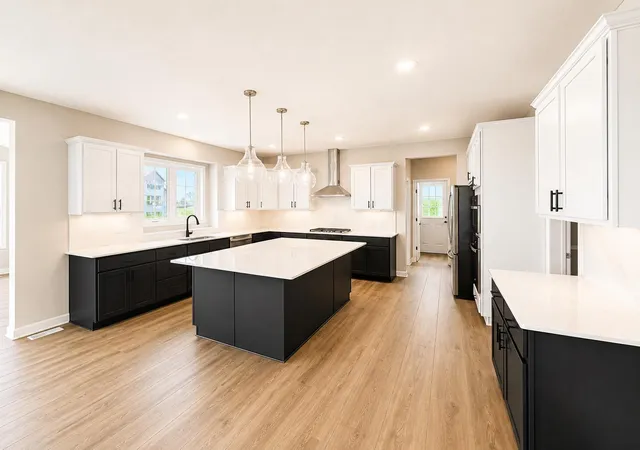 2nd image of 19960 67th Ave, Hamel, MN 55340 | MLS# 7123546