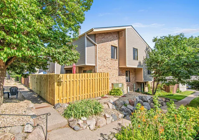 1st image of 4645 Cedar Lake Rd S, Minneapolis, MN 55416 | MLS# 7123572