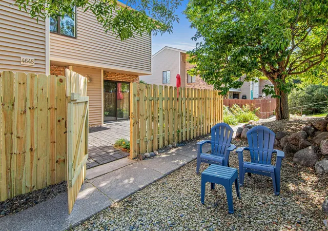2nd image of 4645 Cedar Lake Rd S, Minneapolis, MN 55416 | MLS# 7123572