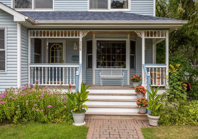 Photo 3 of Sale Pending at 356 Macalester St, Saint Paul, MN 55105 | MLS# 7123605 | Listing updated on 2026-09-18