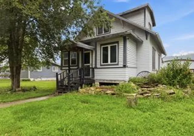Photo 1 of Single family home for sale at 170 N Church St, Peterson, MN 55962 | MLS# 7123606 | Listing updated on 2026-08-14