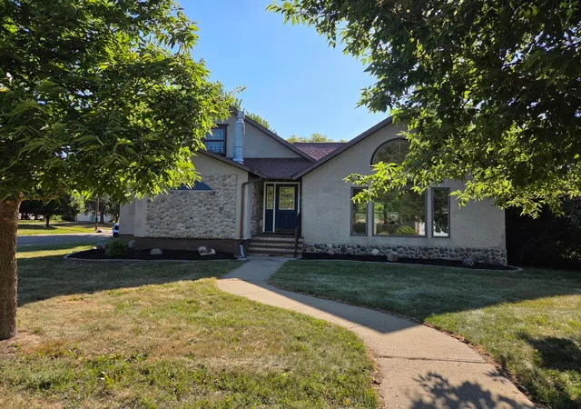 Photo 1 of Single family home for sale at 610 6th Street Sw, Forman, ND 58032 | MLS# 7123610 | Listing updated on 2026-08-14
