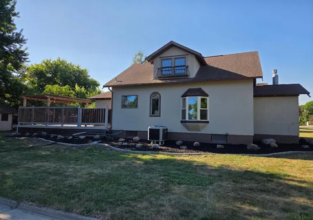 Photo 4 of Single family home for sale at 610 6th Street SW, Forman, ND 58032 | MLS# 7123610 | Listing updated on 2026-08-14
