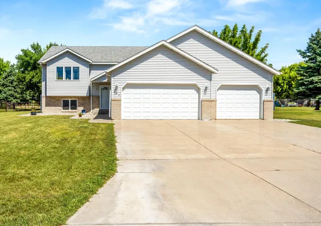 Photo 1 of Single family home for sale at 507 Nicole Ln, Dilworth, MN 56529 | MLS# 7123613 | Listing updated on 2026-08-11
