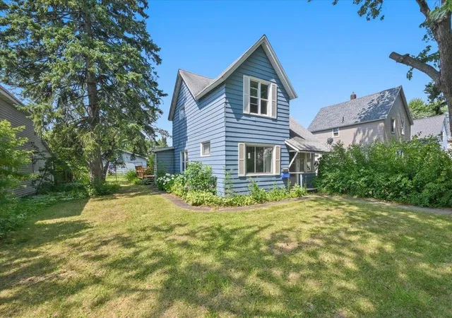 23rd image of 2011 Missouri Ave, Superior, WI 54880 | MLS# 7123618