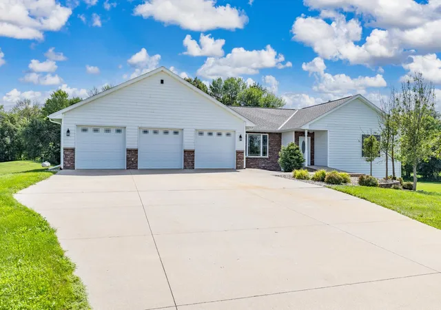 Photo 1 of Single family home for sale at 24127 391st Lane, Arlington, MN 55307 | MLS# 7123639 | Listing updated on 2026-09-12