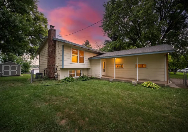 1st image of 7 Lakeview Terrace Blvd, Waconia, MN 55387 | MLS# 7123646