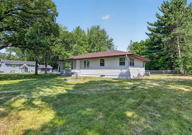 1st image of 6096 Elm St, North Branch, MN 55056 | MLS# 7123658