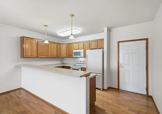 1st image of 8200 W 33rd St #310, Minneapolis, MN 55426 | MLS# 7123661