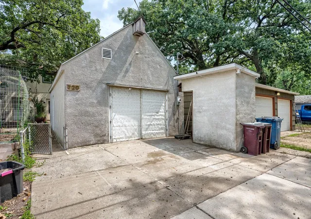 Photo 3 of Townhouse for sale at 720 1st Avenue S, South Saint Paul, MN 55075 | MLS# 7123668 | Listing updated on 2026-09-04