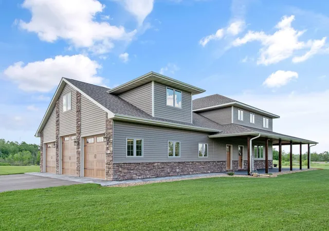 Photo 3 of Single family home for sale at 6699 313th Avenue Ne, North Branch, MN 55056 | MLS# 7123672 | Listing updated on 2026-08-18