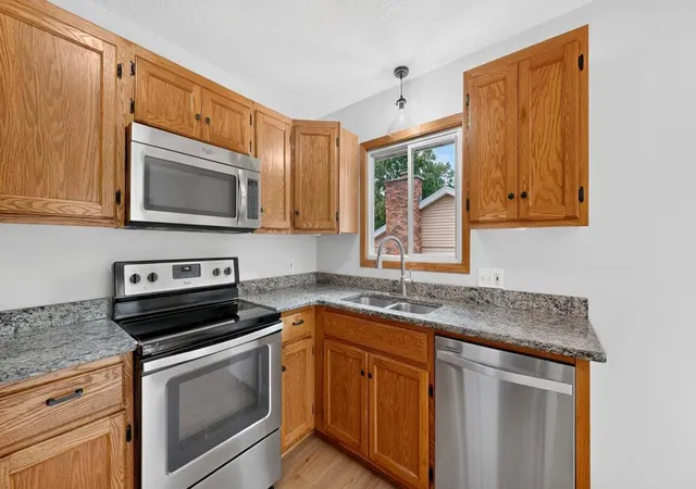 Photo 4 of Single family home for sale at 3015 4th Avenue NW, Rochester, MN 55901 | MLS# 7123676 | Listing updated on 2026-08-31