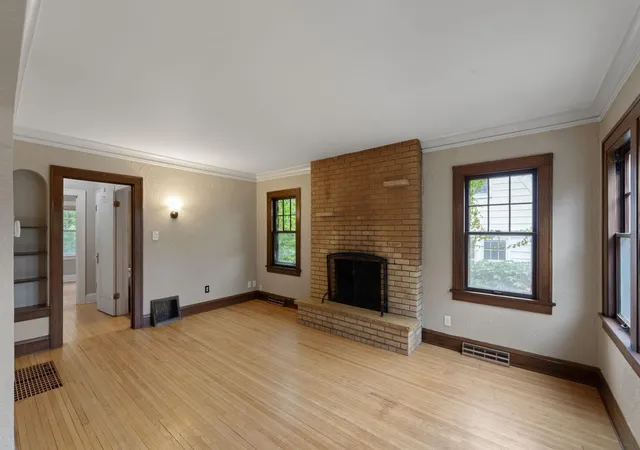 Photo 4 of Sale Pending at 3152 Webster Ave S, Minneapolis, MN 55416 | MLS# 7123700 | Listing updated on 2026-10-13