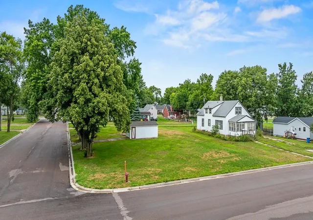 Photo 4 of Land for sale at 702 Oscar Ave N, Canby, MN 56220 | MLS# 7123705 | Listing updated on 2026-08-11