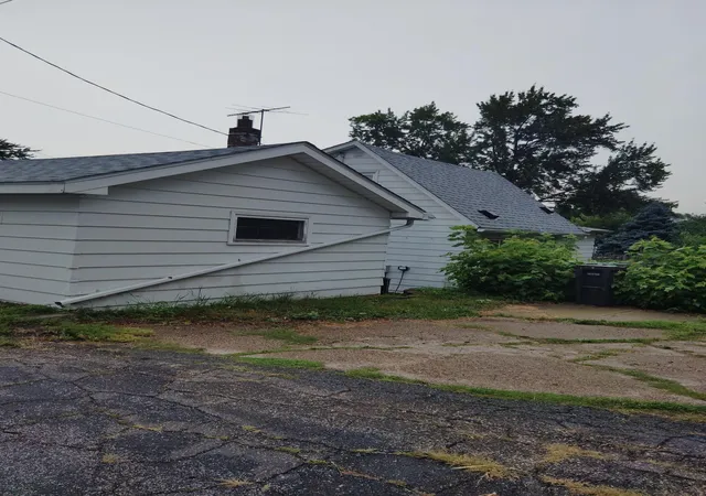 2nd image of 1744 York Ave, Saint Paul, MN 55106 | MLS# 7123716