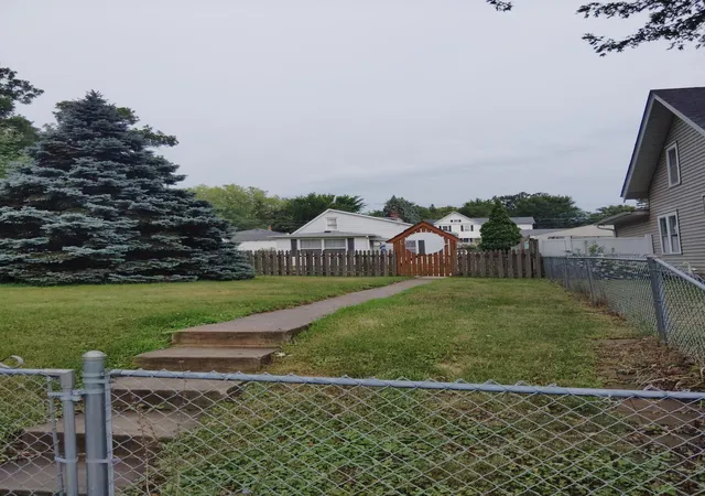 4th image of 1744 York Ave, Saint Paul, MN 55106 | MLS# 7123716