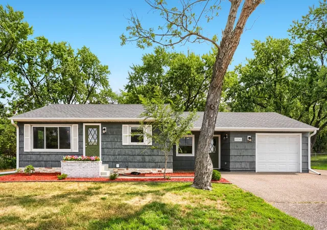 3rd image of 10241 Foley Blvd Nw, Minneapolis, MN 55448 | MLS# 7123724