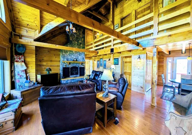 Photo 4 of Single family home for sale at 407 23rd Street, Chetek, WI 54728 | MLS# 7123728 | Listing updated on 2026-08-27